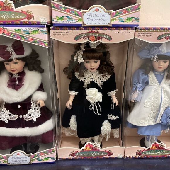 Sold separately victorian collection dolls - Picture 9 of 9